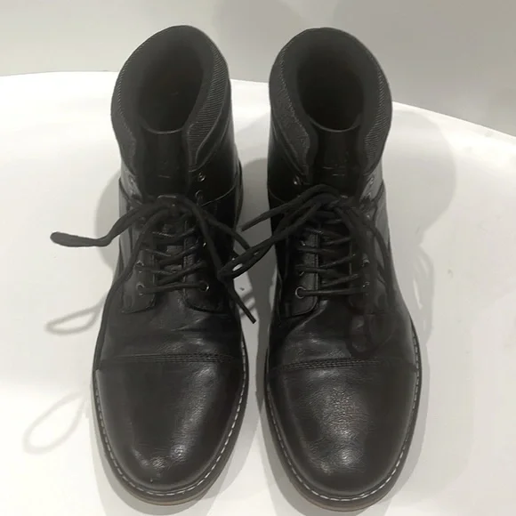 Ashford Hayes Men's Black Faux Leather Boots Size 9Medium Lace Up Good Condition - Picture 2 of 13
